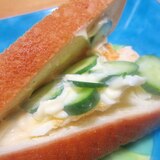 胡瓜とゆで卵のサンドイッチパン